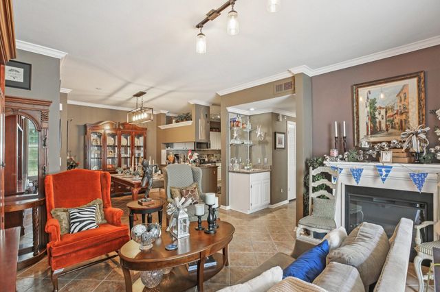 2100 Welch Street C113, Houston, TX 77019