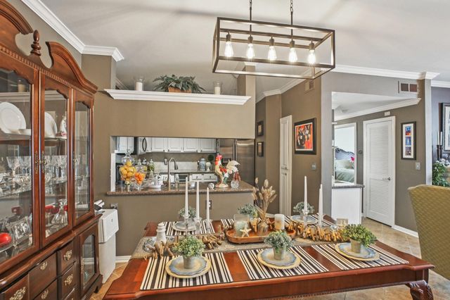 2100 Welch Street C113, Houston, TX 77019