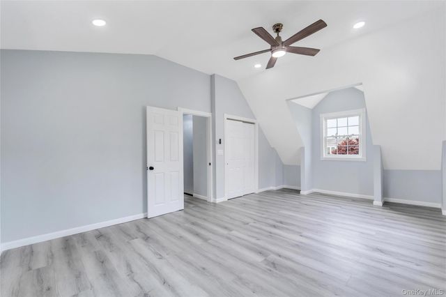 4 Hicks Circle, Hicksville, NY 11801