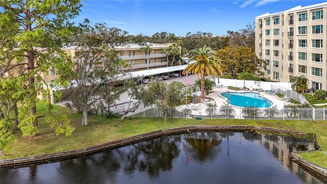 225 COUNTRY CLUB DRIVE 1404, Largo, FL 33771