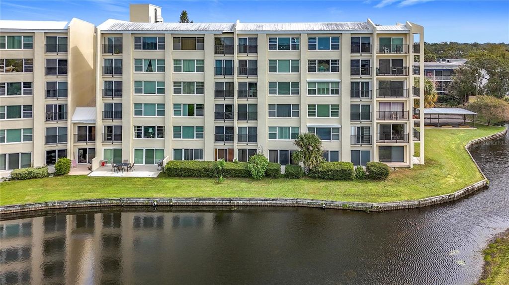 225 COUNTRY CLUB DRIVE 1404, Largo, FL 33771