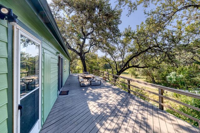 23942 N Hwy 83, Concan, TX 78838