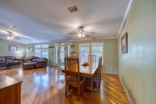 23942 N Hwy 83, Concan, TX 78838