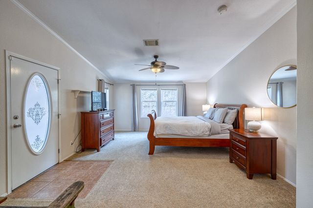 23942 N Hwy 83, Concan, TX 78838