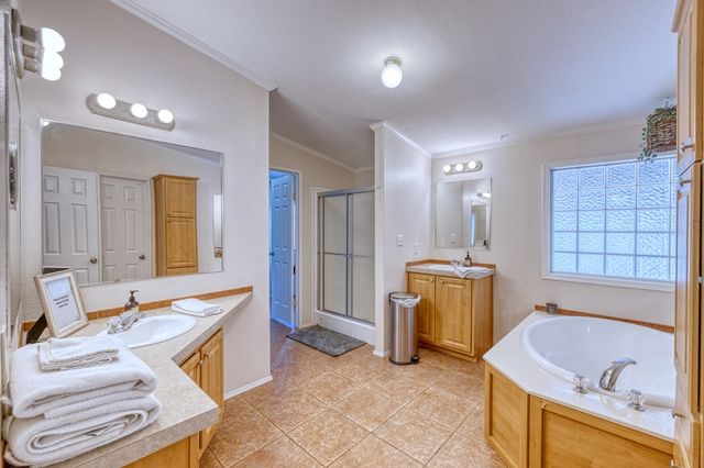 23942 N Hwy 83, Concan, TX 78838