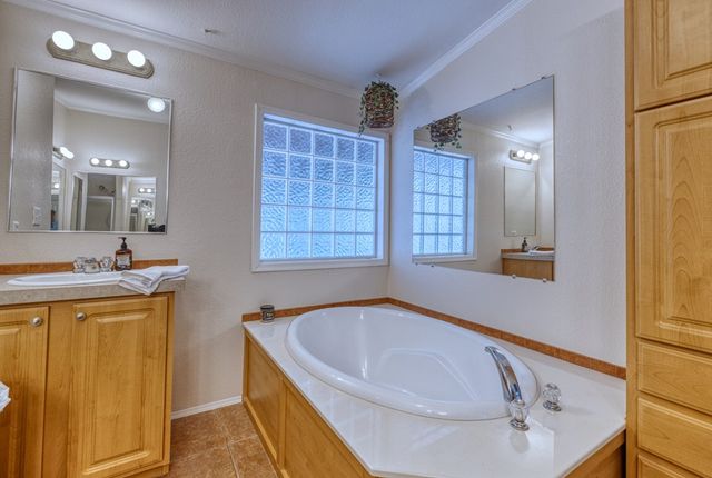 23942 N Hwy 83, Concan, TX 78838