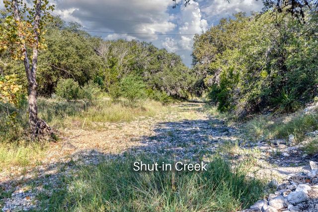 23942 N Hwy 83, Concan, TX 78838