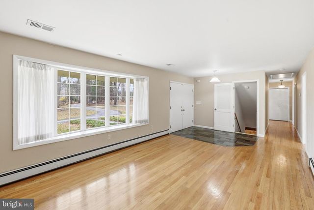 2201 KNOX AVE, Reisterstown, MD 21136