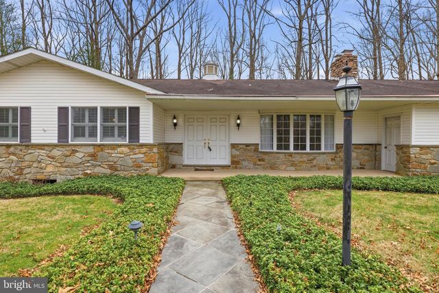 2201 KNOX AVE, Reisterstown, MD 21136