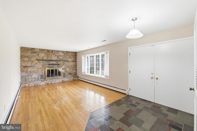 2201 KNOX AVE, Reisterstown, MD 21136