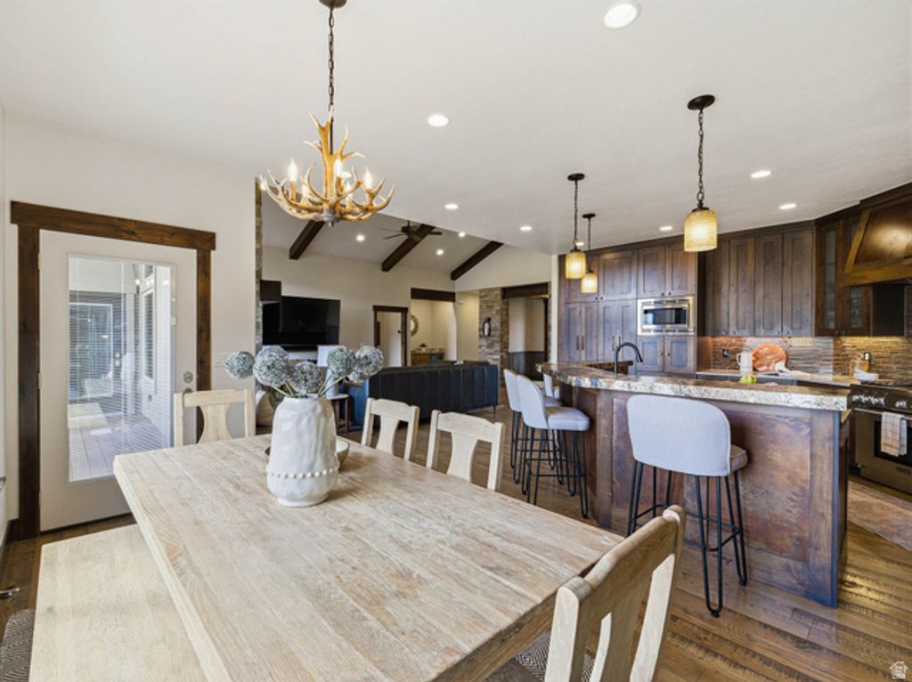 Image 20 of property listing at 402 SHADOW HILL RD, Wanship, UT 84017