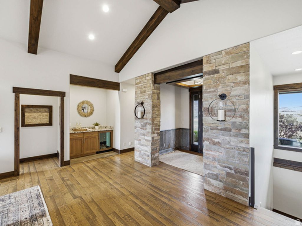 Image 22 of property listing at 402 SHADOW HILL RD, Wanship, UT 84017