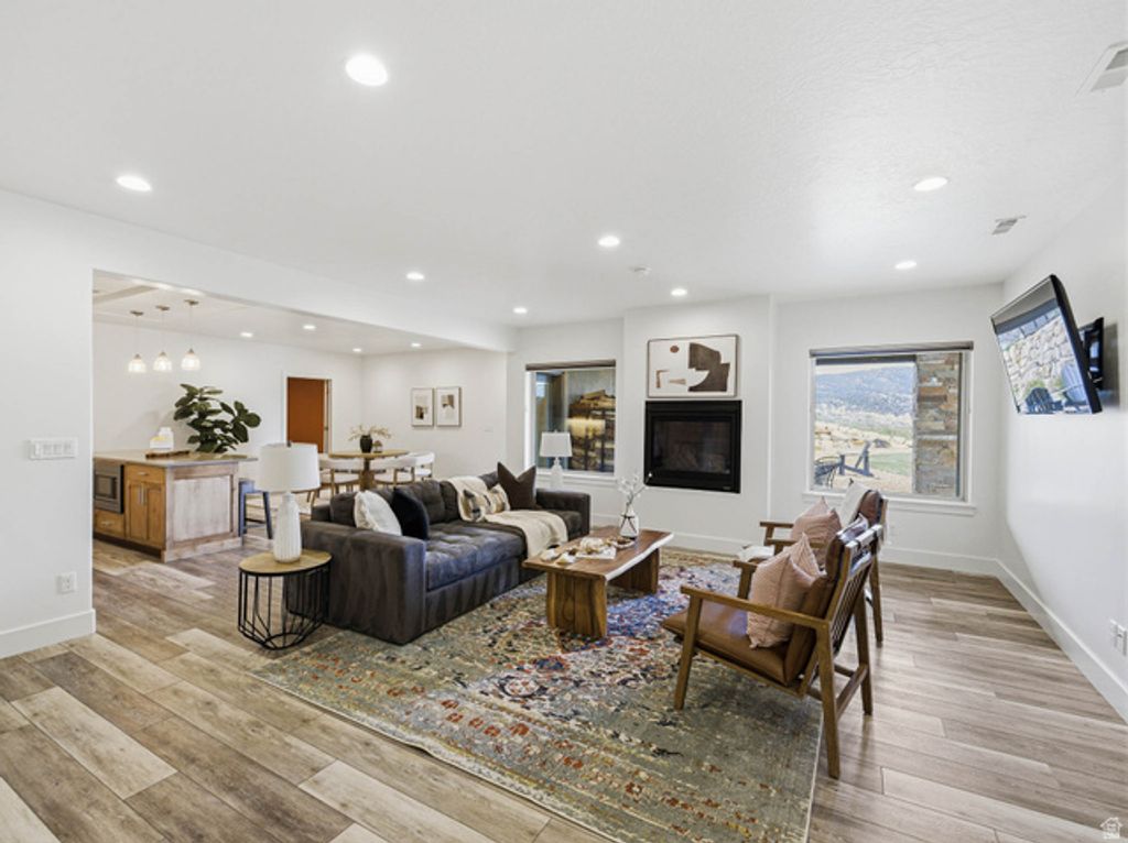 Image 44 of property listing at 402 SHADOW HILL RD, Wanship, UT 84017