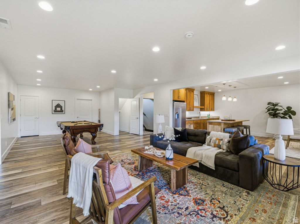 Image 45 of property listing at 402 SHADOW HILL RD, Wanship, UT 84017