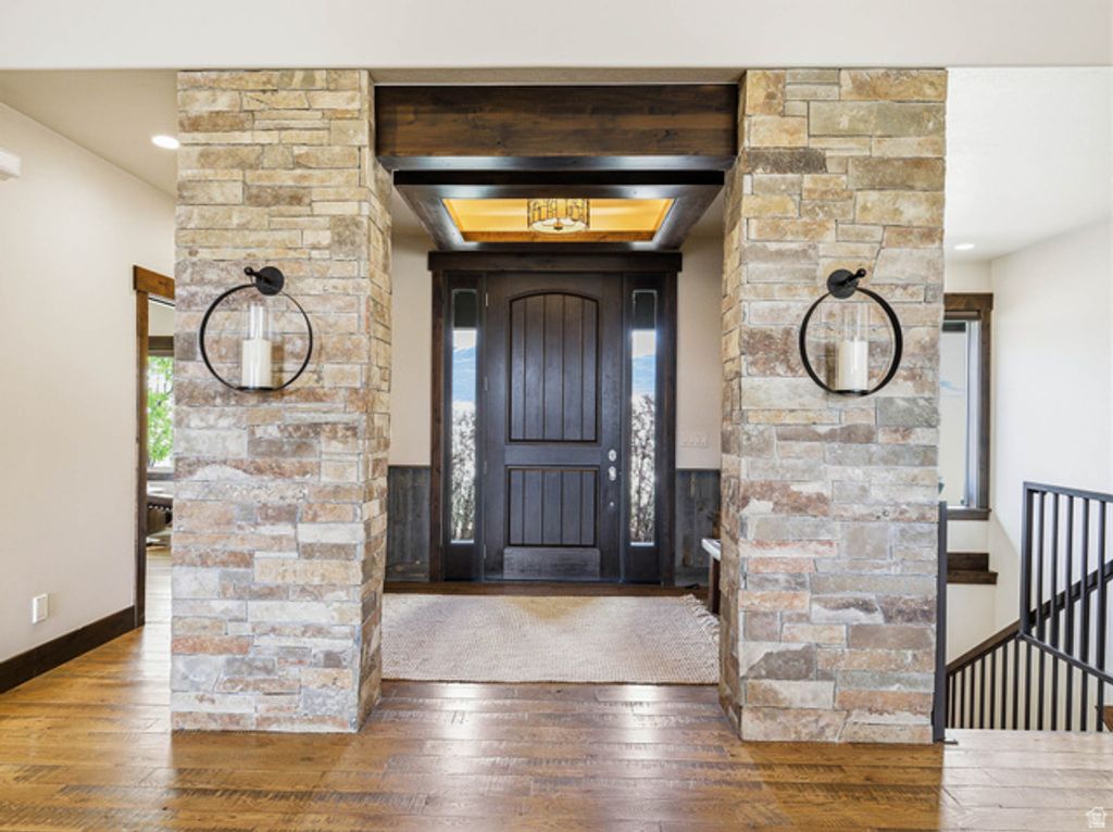 Image 7 of property listing at 402 SHADOW HILL RD, Wanship, UT 84017