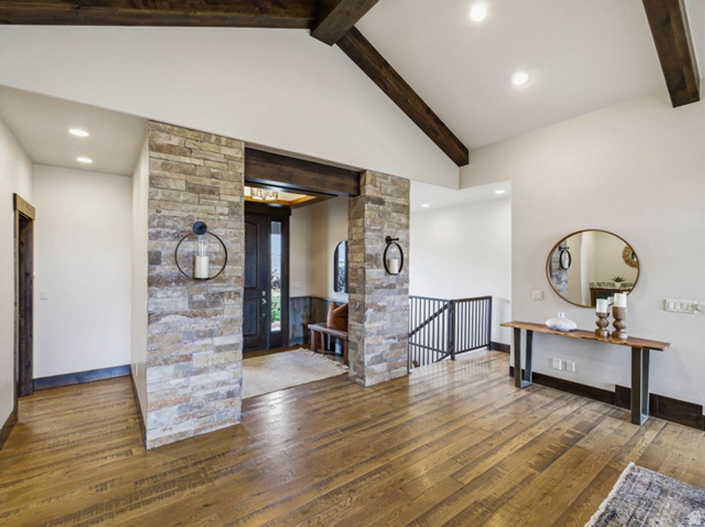 Image 9 of property listing at 402 SHADOW HILL RD, Wanship, UT 84017