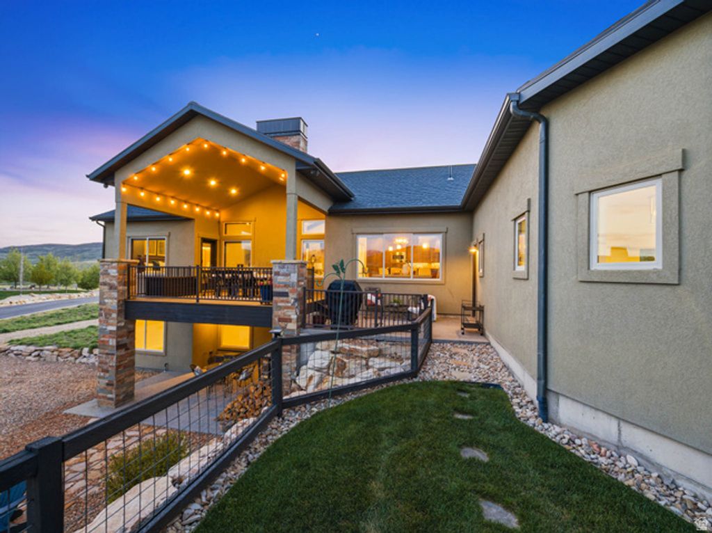 Image 82 of property listing at 402 SHADOW HILL RD, Wanship, UT 84017