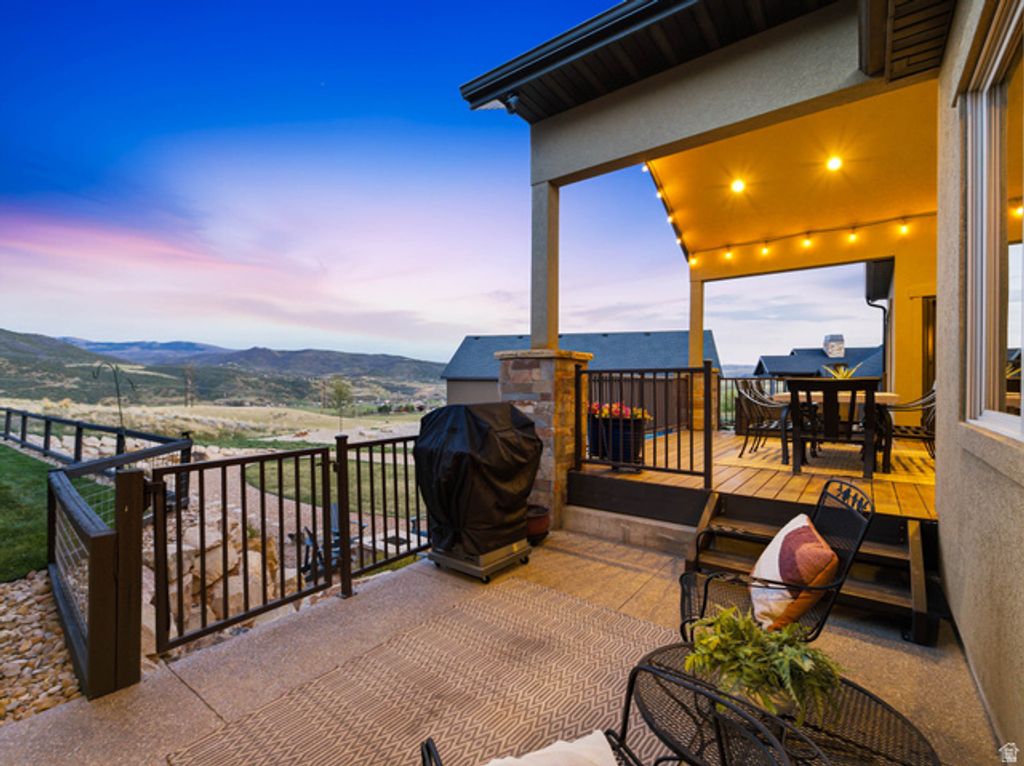 Image 83 of property listing at 402 SHADOW HILL RD, Wanship, UT 84017