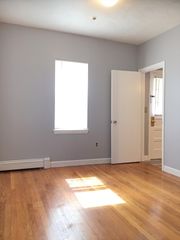 318 Granite St 1, Quincy, MA 02169