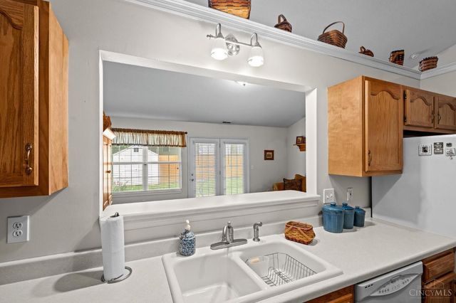 1818 Kenway Place, Middletown, OH 45044