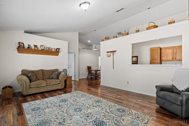 1818 Kenway Place, Middletown, OH 45044