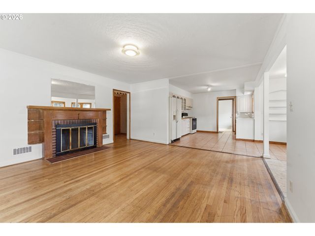 11311 Se DIVISION St, Portland, OR 97266
