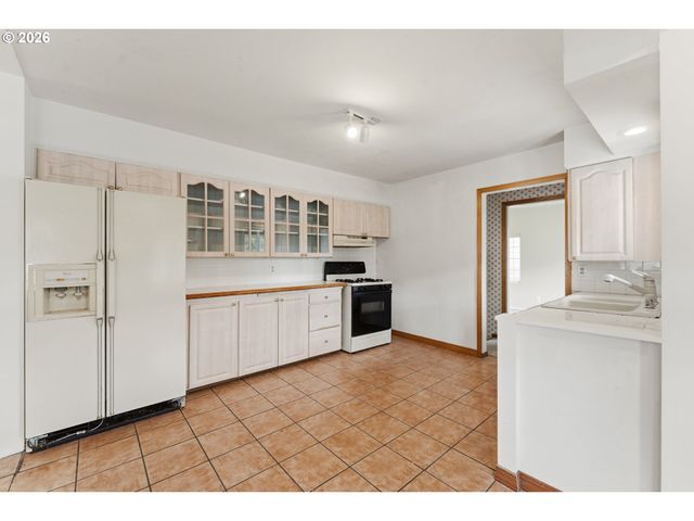 11311 Se DIVISION St, Portland, OR 97266