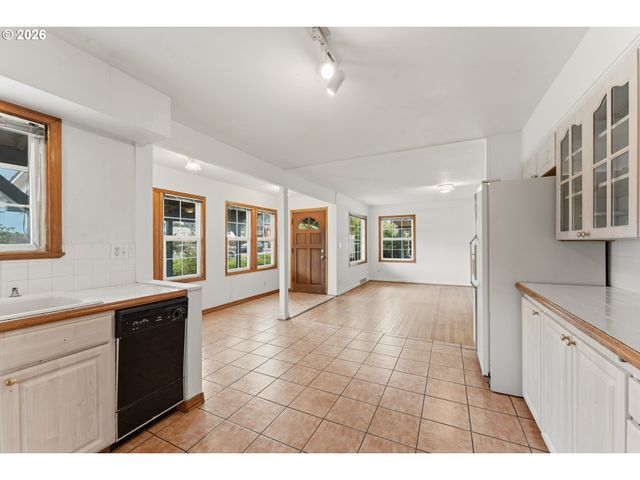 11311 Se DIVISION St, Portland, OR 97266