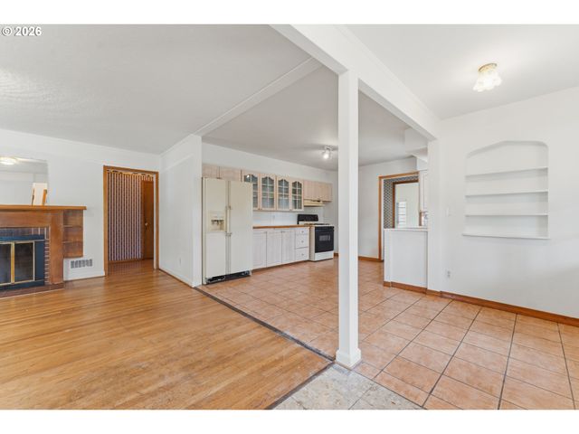 11311 Se DIVISION St, Portland, OR 97266