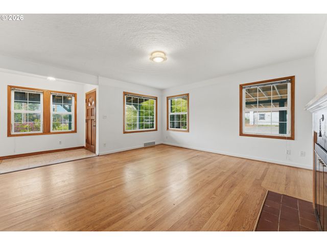 11311 Se DIVISION St, Portland, OR 97266