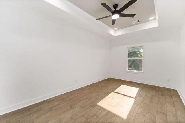 6736 Paris Street, Houston, TX 77021