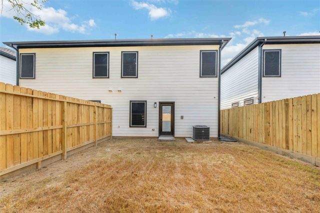 6736 Paris Street, Houston, TX 77021