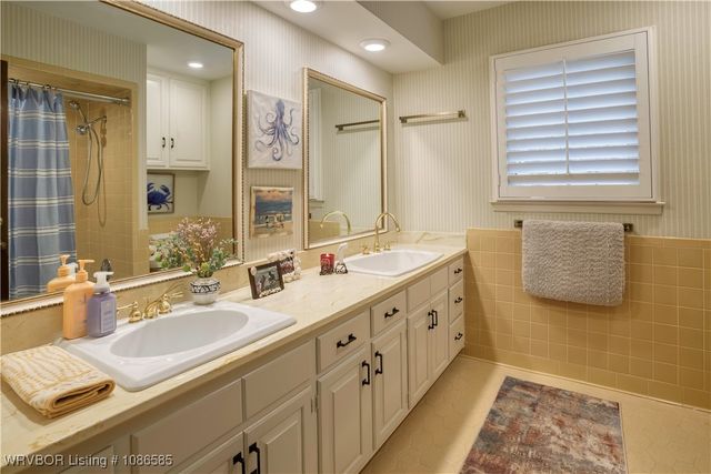 1 Berry Hill Road, Fort Smith, AR 72903