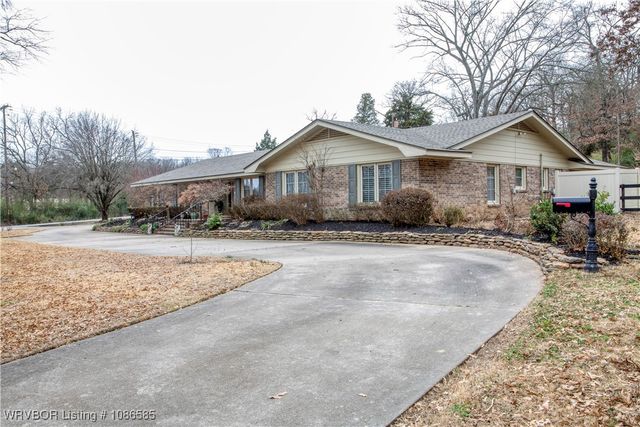 1 Berry Hill Road, Fort Smith, AR 72903