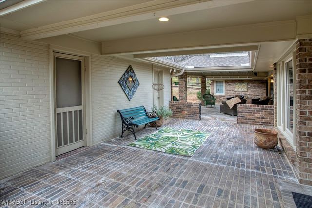 1 Berry Hill Road, Fort Smith, AR 72903