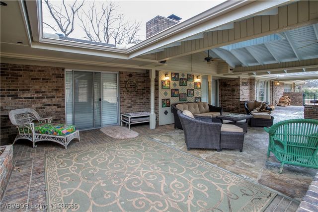 1 Berry Hill Road, Fort Smith, AR 72903