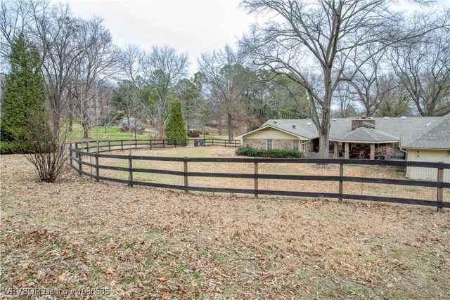 1 Berry Hill Road, Fort Smith, AR 72903