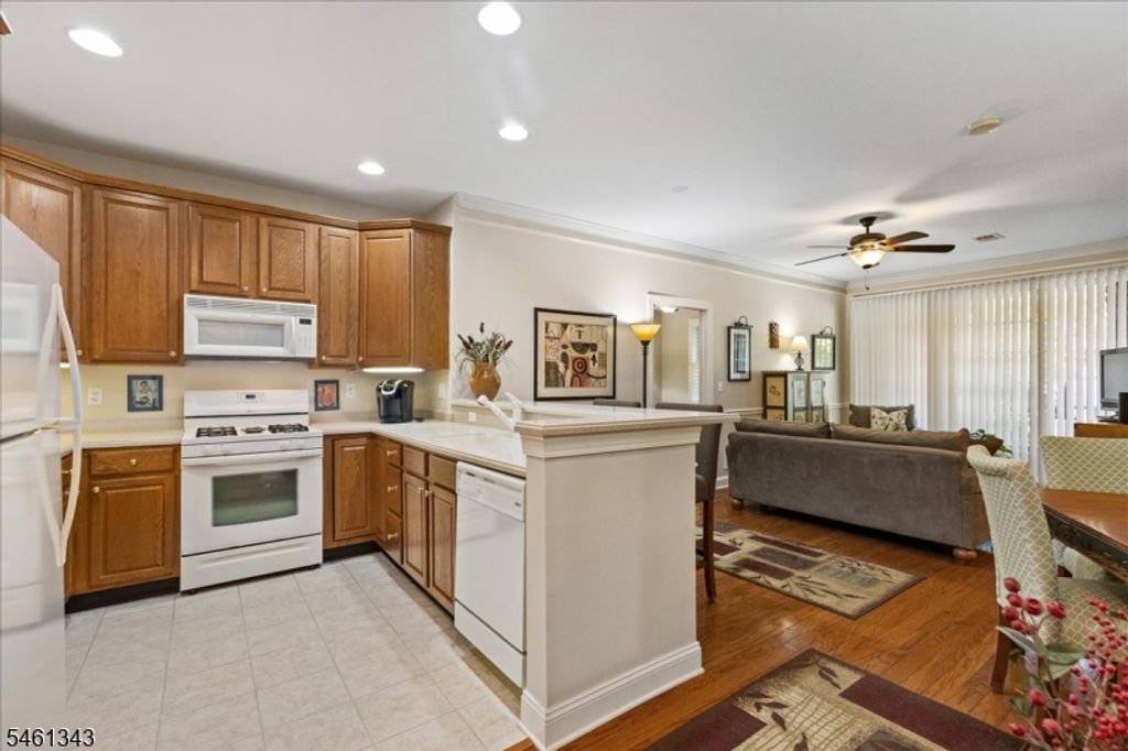 151 Victoria Dr 151, Bridgewater Twp., NJ 08807 — photo 3