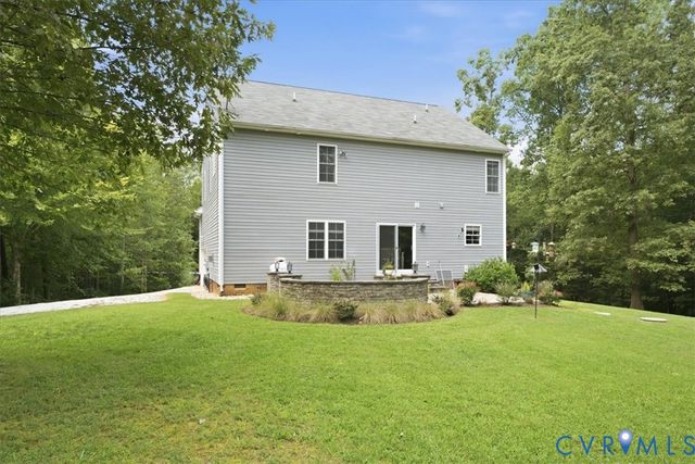 7065 Kenthurst Rd, Lanexa, VA 23089