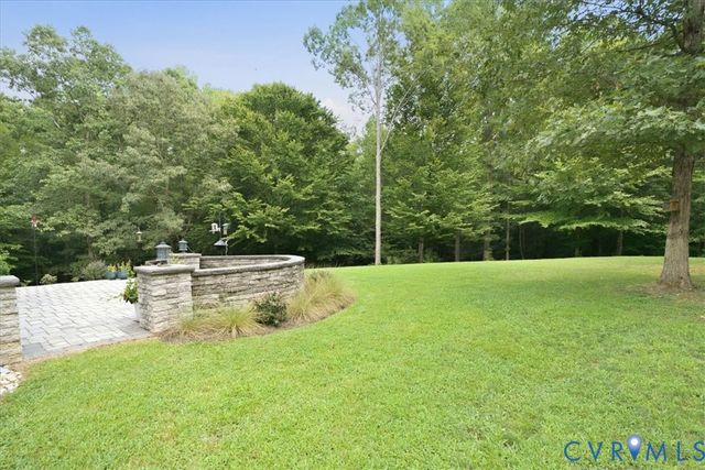 7065 Kenthurst Rd, Lanexa, VA 23089