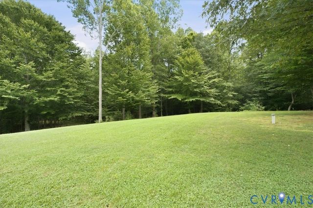7065 Kenthurst Rd, Lanexa, VA 23089