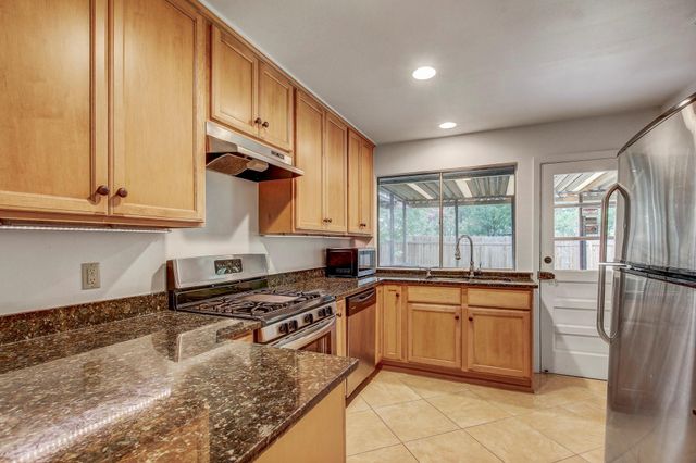 9913 Oak Hollow DR, Austin, TX 78758