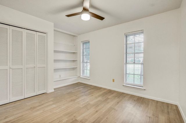 9913 Oak Hollow DR, Austin, TX 78758