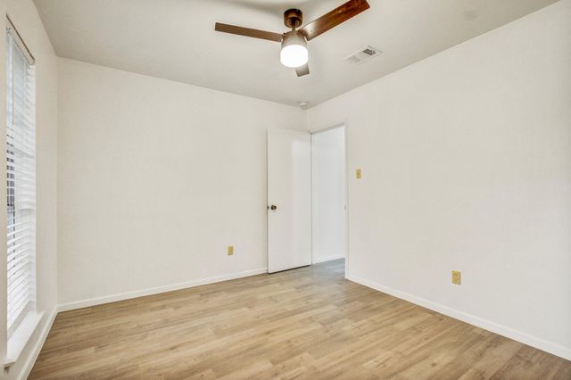 9913 Oak Hollow DR, Austin, TX 78758