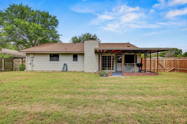 9913 Oak Hollow DR, Austin, TX 78758