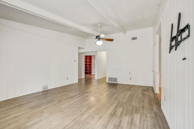 9913 Oak Hollow DR, Austin, TX 78758