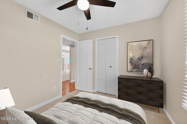 10902 Conti Ln, Jeffersontown, KY 40299