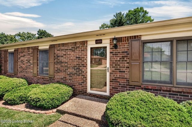 10902 Conti Ln, Jeffersontown, KY 40299