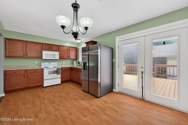 10902 Conti Ln, Jeffersontown, KY 40299