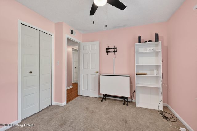 10902 Conti Ln, Jeffersontown, KY 40299